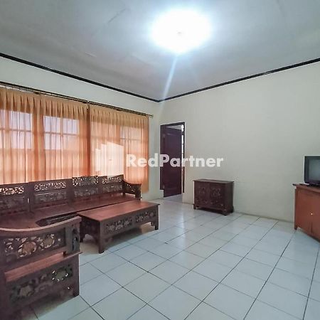 Pertiwi Village Redpartner Paragajen Dış mekan fotoğraf