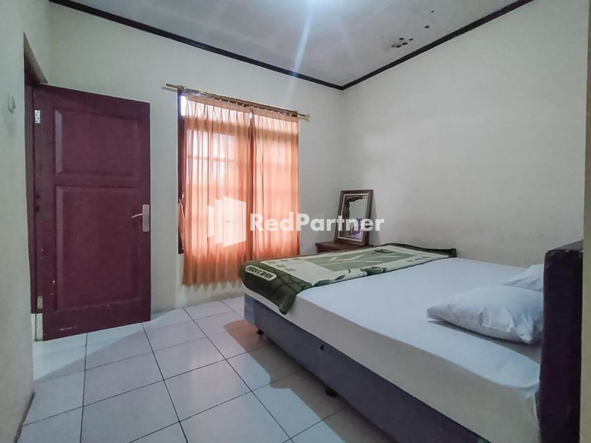 Pertiwi Village Redpartner Paragajen Dış mekan fotoğraf